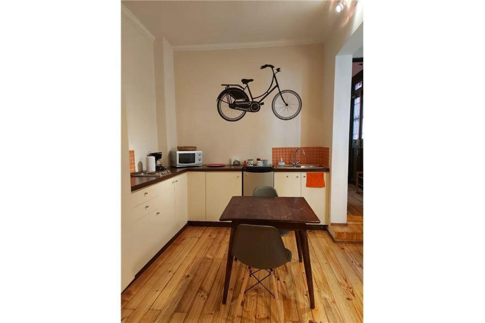 Apartahotel Amstelhuis Providencia Baquedano *